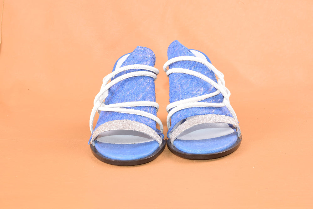 Blu Jeans