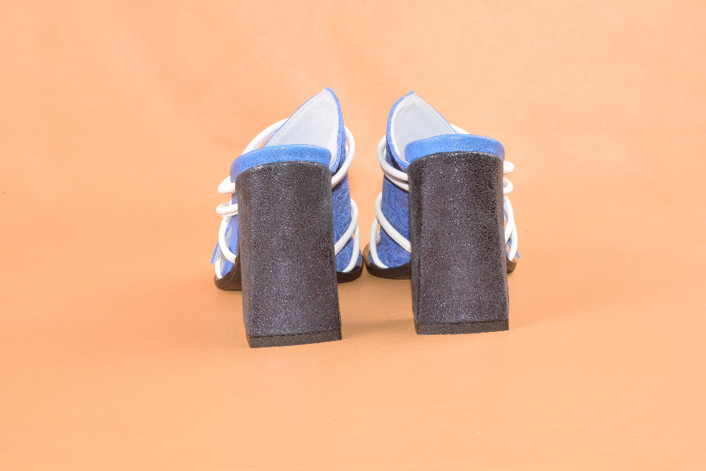 Blu Jeans
