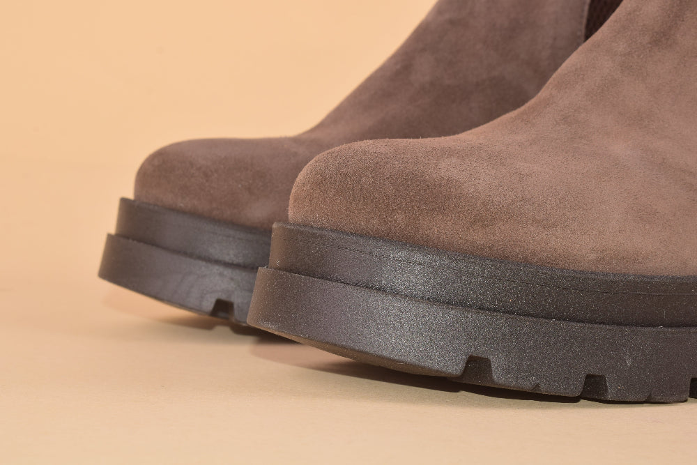 Taupe